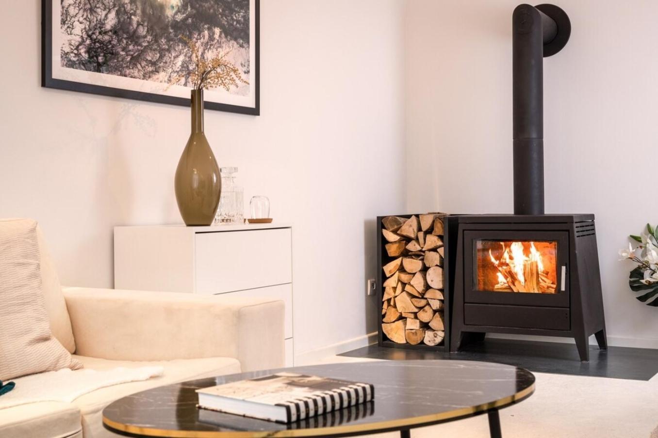 Central Home With Fireplace Near Underground Berlin Bagian luar foto